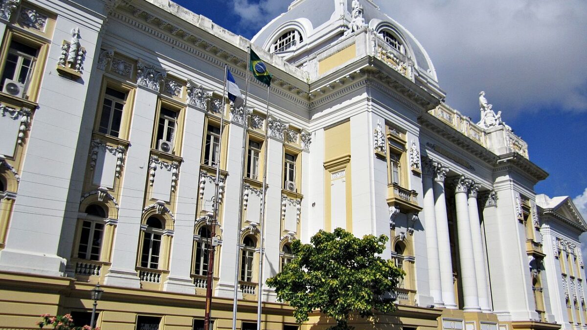 Fachada do Tribunal de Justiça de Pernambuco, no Recife.