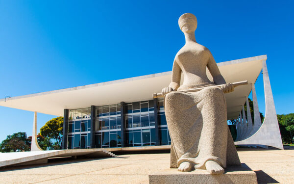 STF forma maioria por eleição indireta no Rio, mas Dino pede vista e suspende julgamento
