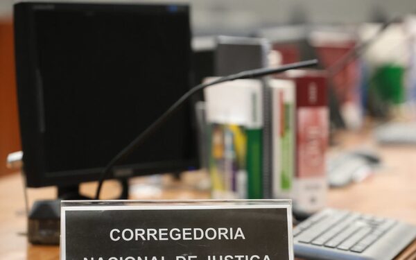 Imagem factual da notícia: CNJ limita remuneração de magistrados do TJGO ao teto