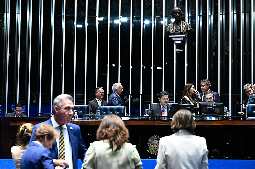 Plenário do Senado Federal durante sessão deliberativa ordinária