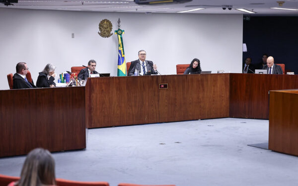 STF veda aposentadoria compulsória como pena máxima para juízes