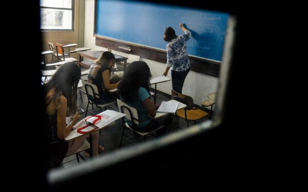 Família não pode vetar conteúdo escolar sobre gênero e sexualidade