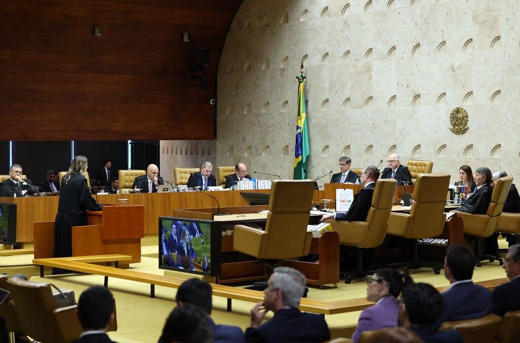 Plenário do STF durante o julgamento das ADIs sobre a Lei dos Royalties do Petróleo