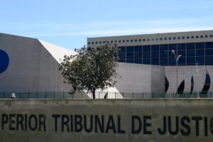 STJ suspende ações no país sobre desconto indevido em benefício previdenciário