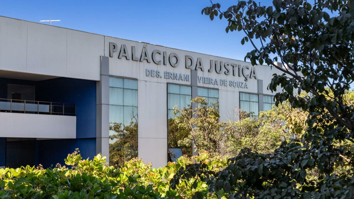 Aposentadoria não elimina indenização por licença-prêmio não usufruída