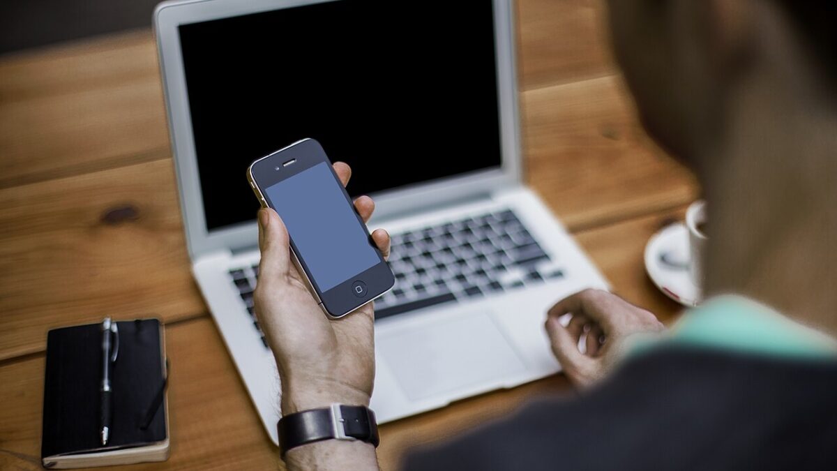 Celular furtado, empréstimo e Pix: banco terá de anular as operações