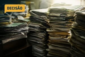 Advogada que moveu 1.700 ações iguais é condenada a indenizar empresa no TJPR