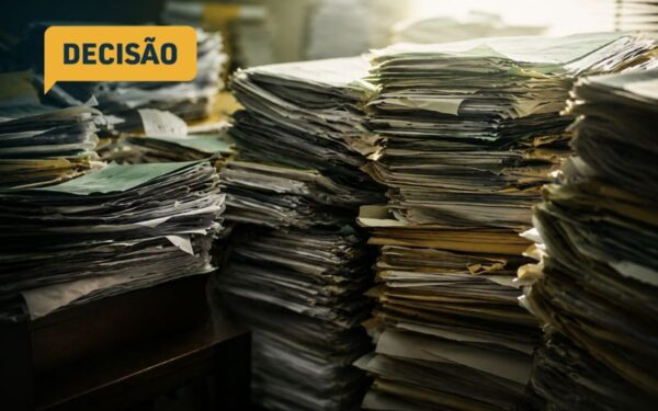 Advogada que moveu 1.700 ações iguais é condenada a indenizar empresa no TJPR