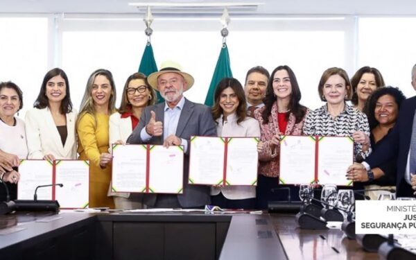 Decreto 13.084/2026 cria o Alerta Mulher Segura e regulamenta a monitoração eletrônica na Lei Maria da Penha