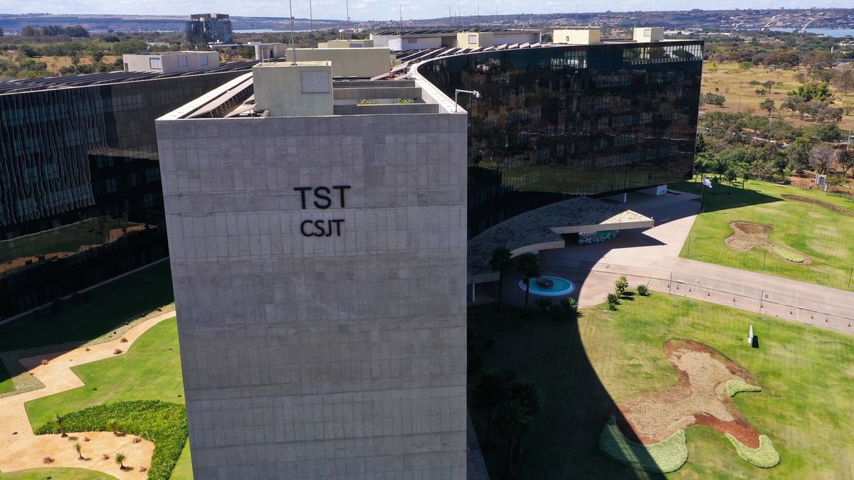 Apreensão de passaporte por dívida trabalhista: SDI-2 do TST concede o HC 1000745-64.2025.5.00.0000 e nega outro